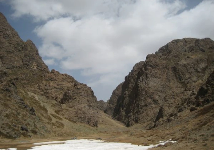 Yolyn Am and Dalanzadgad