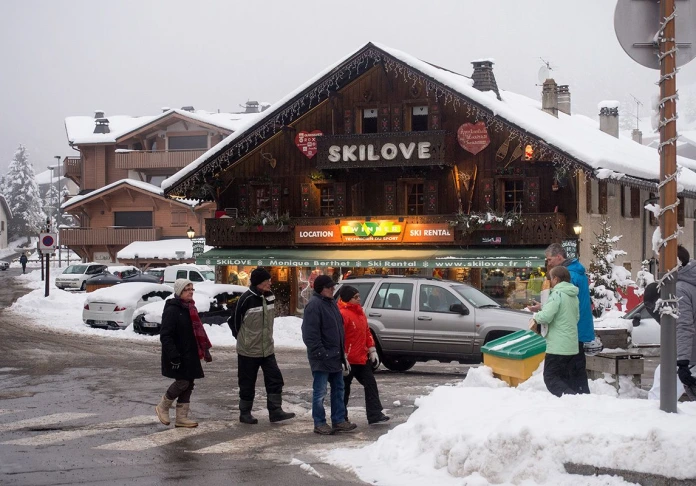 How to live without Russian alpine resort. Les Gets.