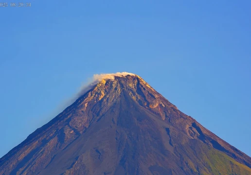 Майон, Албай